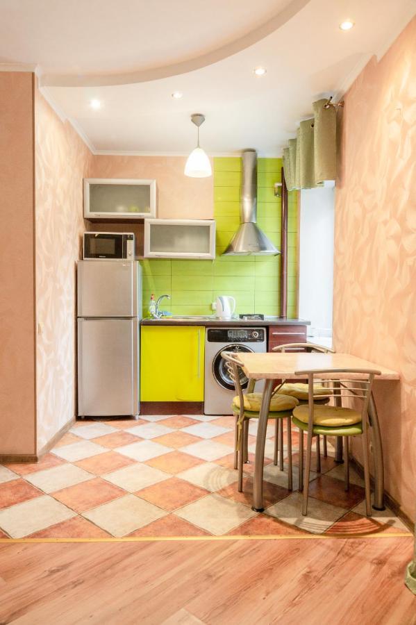 Apartment Triokhsviatytelskaya Street 3 Kyjev Exteriér fotografie