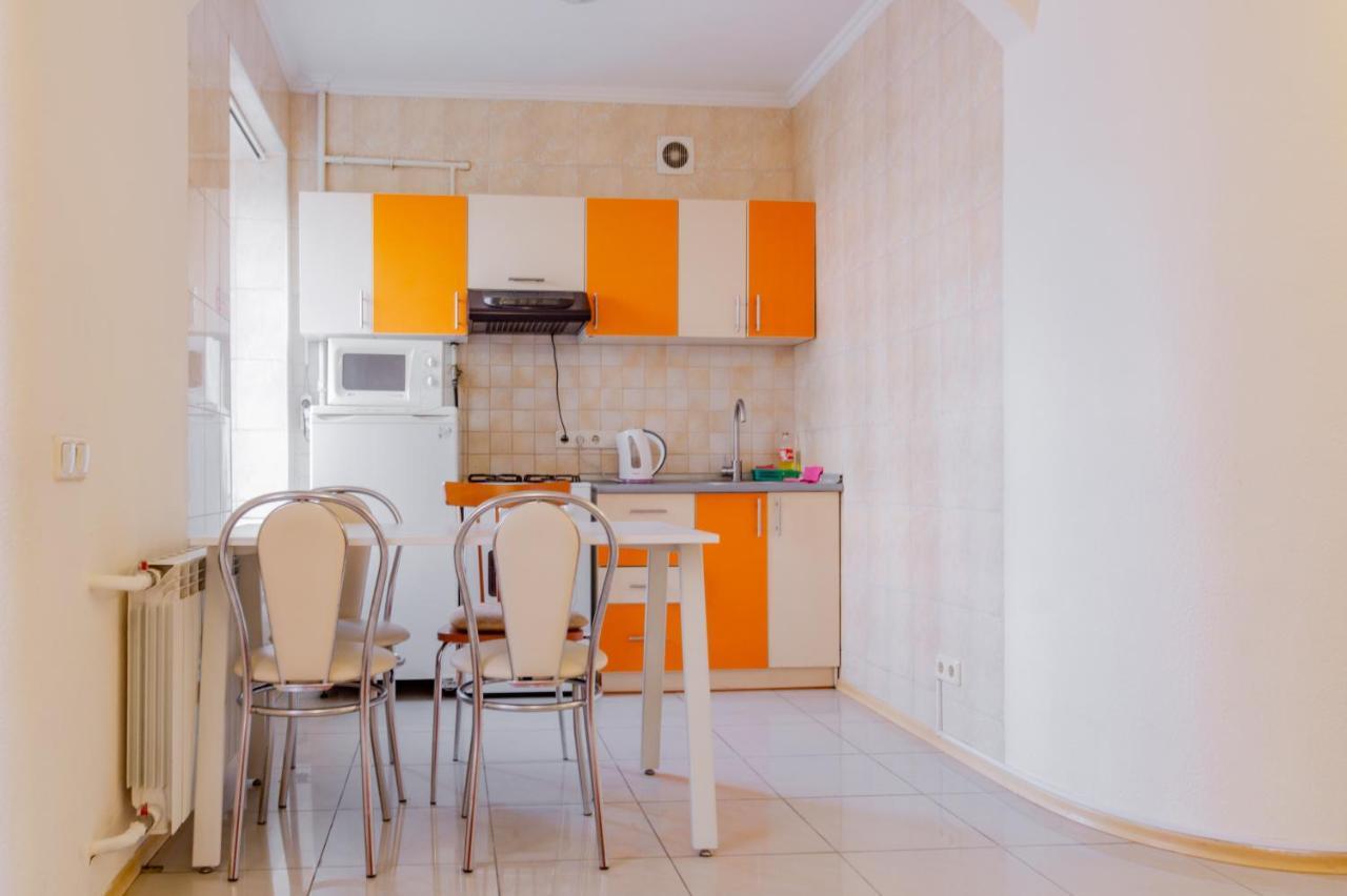 Apartment Triokhsviatytelskaya Street 3 Kyjev Exteriér fotografie