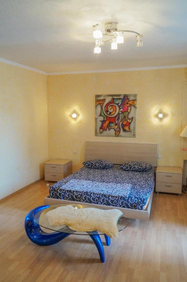 Apartment Triokhsviatytelskaya Street 3 Kyjev Exteriér fotografie